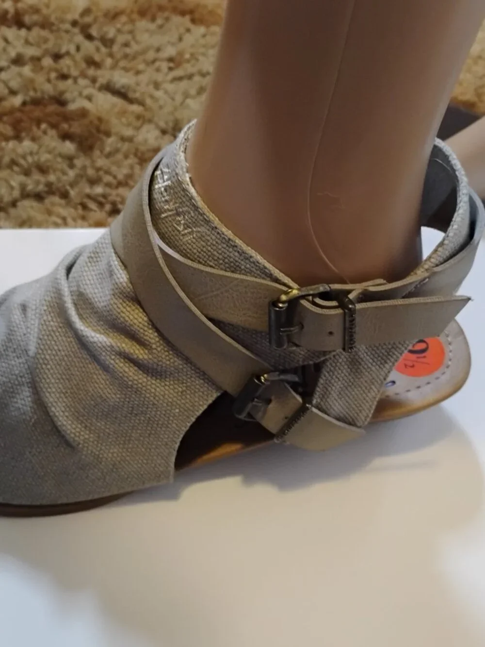 Blowfish Malibu | Gray Flat Sandals with Zipper | Size 9.5 | NWT - Picture 4 of 8